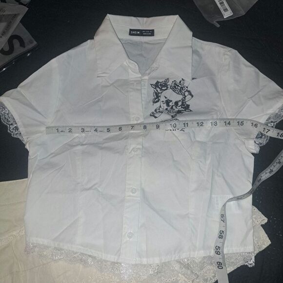 SALE!! NEW Size SM Short Lace Cream Denim Skirt with 2 Blouses - Picture 6 of 14